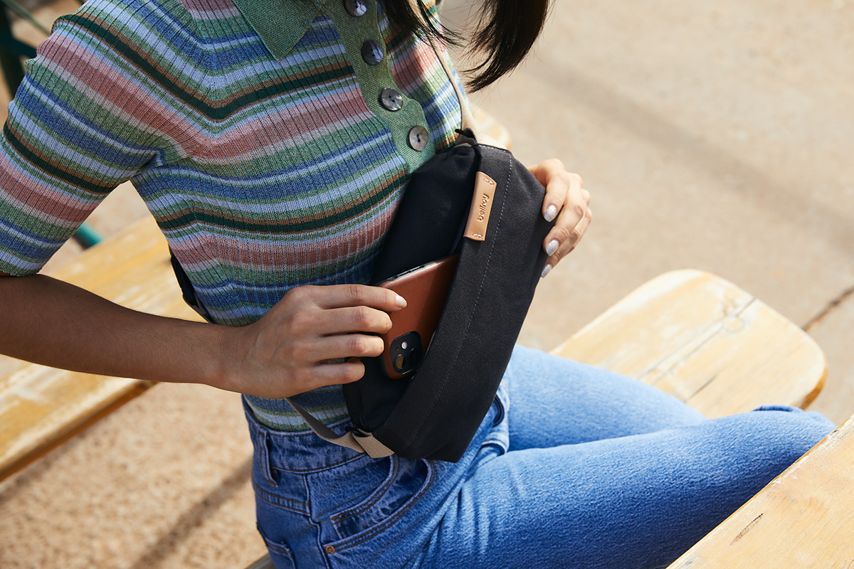 ベルロイ スリング ミニ【bellroy sling mini】 - ボディーバッグ