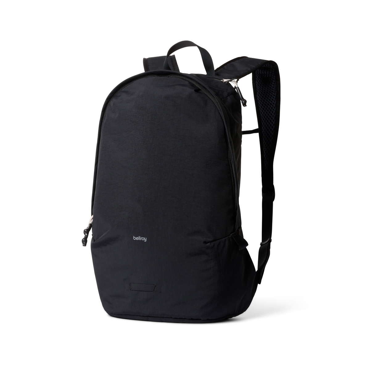 Lite Daypack | テクニカル素材を使用した軽量バックパック