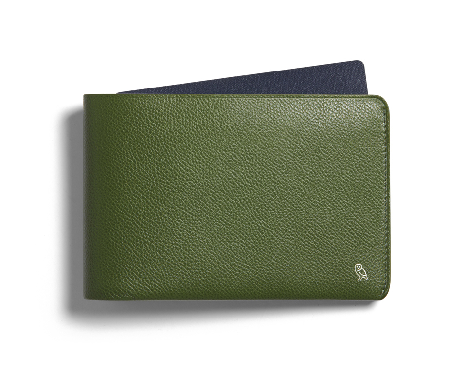 Travel Wallet – デザイナーズエディション | 保護機能搭載のレザー