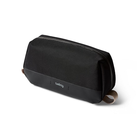 Dopp Kit Premium, Leather toiletry bag with easy-clean lining, Bellroy