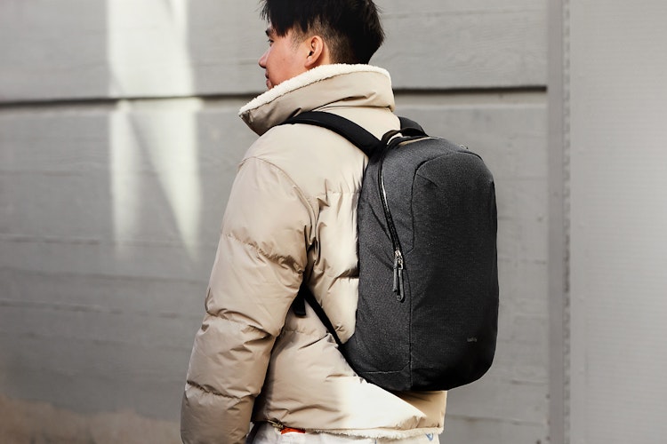 Via Backpack | 薄型のPCビジネスバックパック | ベルロイ