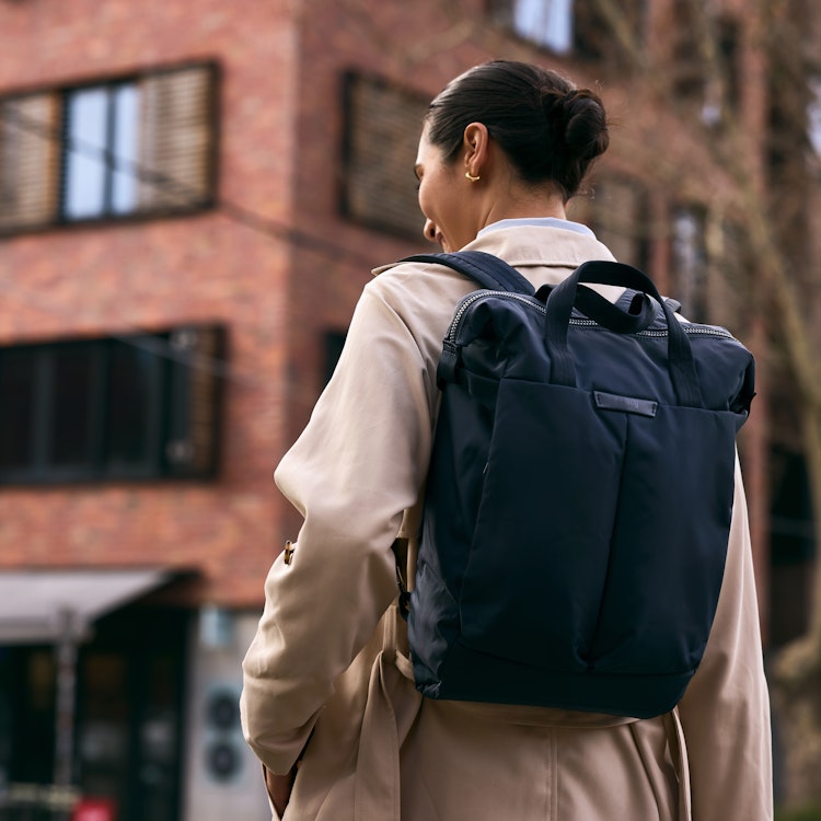 【bellroy】Tokyo Totepack 20L ネイビー 未使用タグ付き bellroy】Tokyo Totepack 20L ネイビー 未使用タグ付き - メルカリ