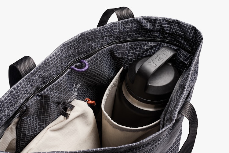Lite Totepack | ジムや旅行、日常使いに最適なトートバッグ兼
