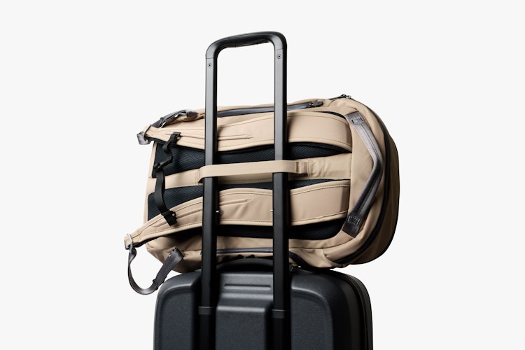 Transit Workpack Pro 22L & 28L | 通勤に最適なビジネス