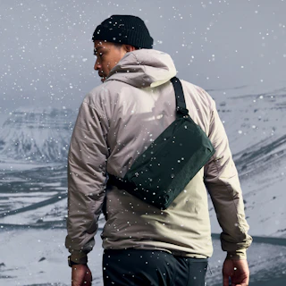 Venture Sling 9L | 一日中外で過ごす日に最適な大容量のクロスボディ