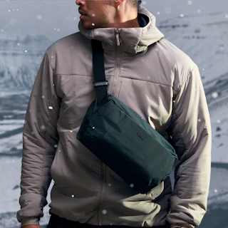 Venture Sling 9L | 一日中外で過ごす日に最適な大容量のクロスボディ