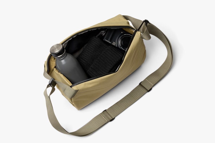 Venture Sling 9L | 一日中外で過ごす日に最適な大容量のクロス