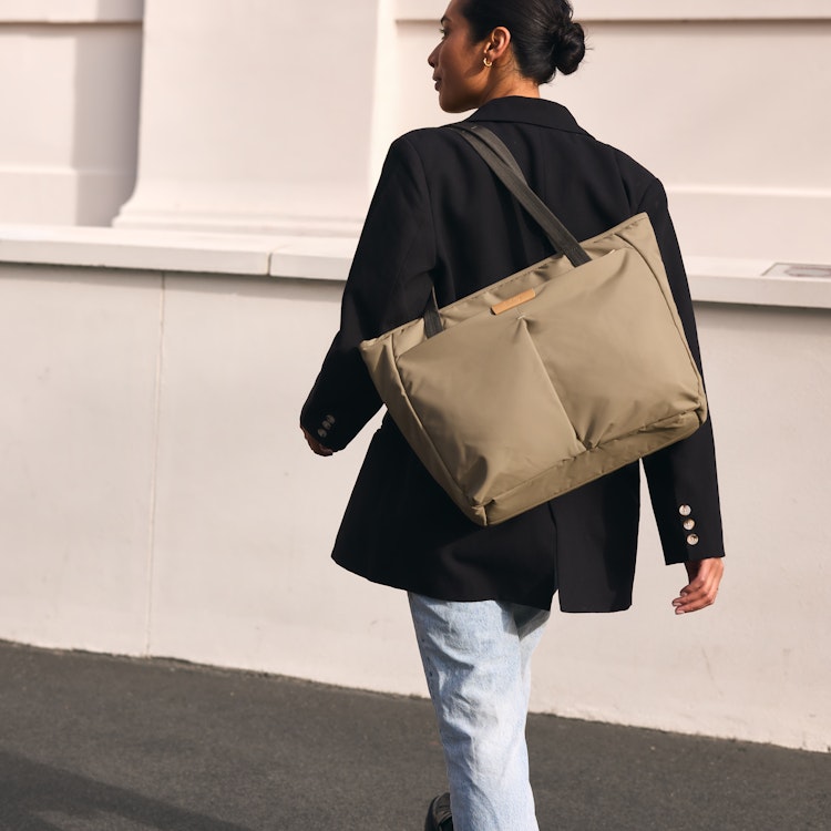 Tokyo Wonder Tote | ノートPCも収納できるスマートなビジネス
