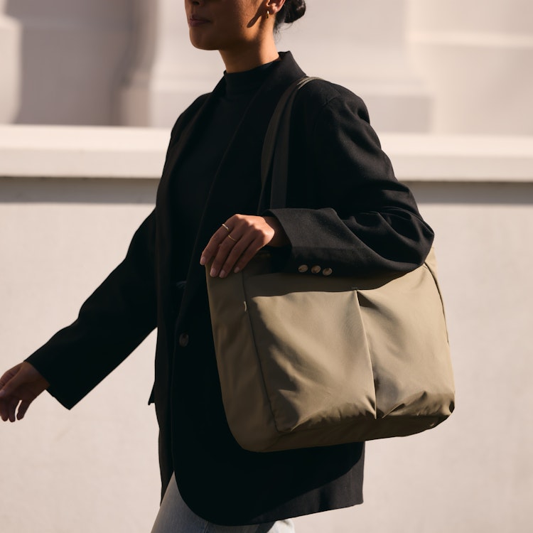 Tokyo Wonder Tote | ノートPCも収納できるスマートなビジネス