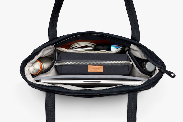 bellroy ベルロイ トートバッグ ショルダーバッグ ノートPC 12L 黒 楽天市場】bellroy ベルロイ 公式ストア TOKYO ワンダー トート