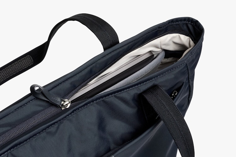 BELLROY ベルロイ TOKYO TOTE トートバッグ 15L 美品 楽天市場】【5H限定豪華プレゼント｜10/26 19時～】特典付き