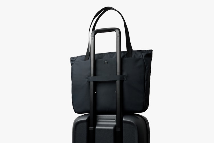 バッグ bellroy Tokyo Wonder Tote 15L Tokyo Wonder Tote | ノートPCも収納できるスマートなビジネス