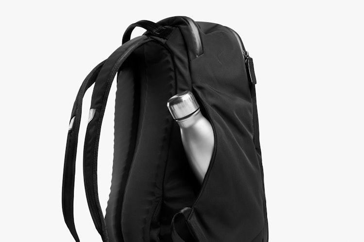 Transit Backpack | ノートPCが収まるビッグサイズのトラベルバックパック | ベルロイ