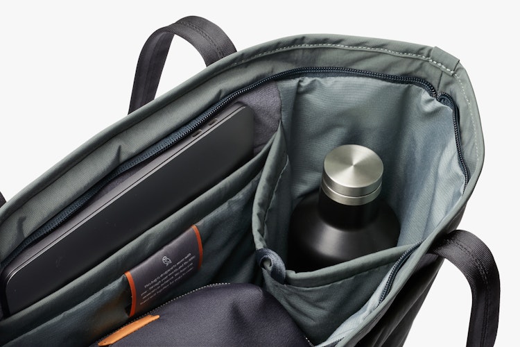 ベルロイ bellroy Tokyo Tote Compact 12L Amazon.com | Bellroy Tokyo Tote Compact – (Laptop Bag, Tote