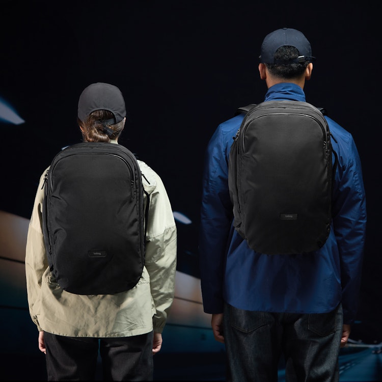 Transit Travel Pack Pro 30–38L | スマートな旅行用リュック