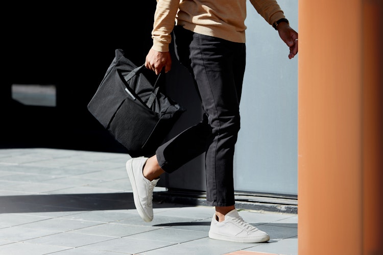 Tokyo Messenger Bag | 14