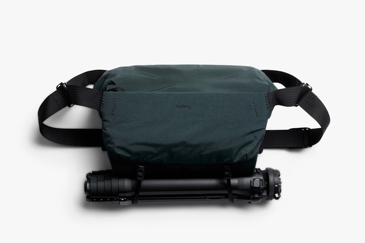 Venture Camera Sling 10L | 機材をさっと取り出せるカメラバッグ