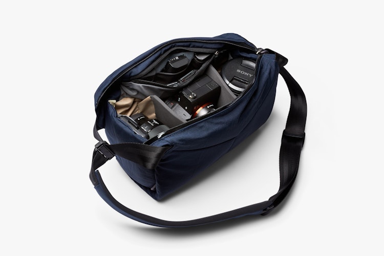 Venture Camera Sling 10L | 機材をさっと取り出せるカメラバッグ | ベルロイ