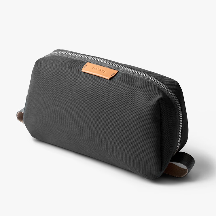 国内発送☆【Bellroy】Toiletry Kit ポーチ 楽天市場】【5H限定豪華プレゼント｜7/22 19時～】特典付き