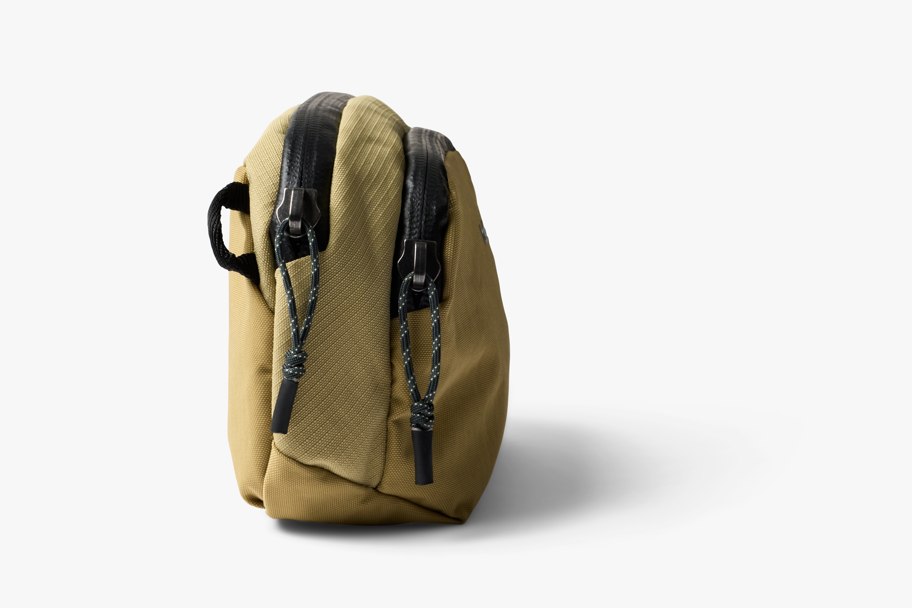 Venture Pouch | コンパクトでタフなポーチ | ベルロイ