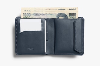 Coin Wallet | レザーの二つ折り財布、コインポケット付き | ベルロイ