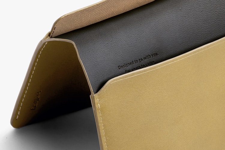 Passport Cover | スリムなレザーパスポートケース | ベルロイ