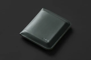 Apex Note Sleeve | 成形レザーを使用した二つ折り財布 | ベルロイ