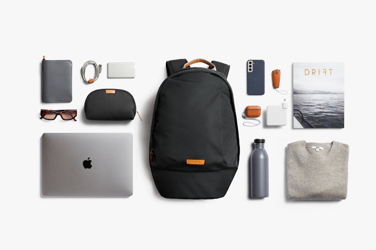 Bellroy ブラックバックパック Amazon.com | Bellroy Via Backpack - Black | Casual Daypacks
