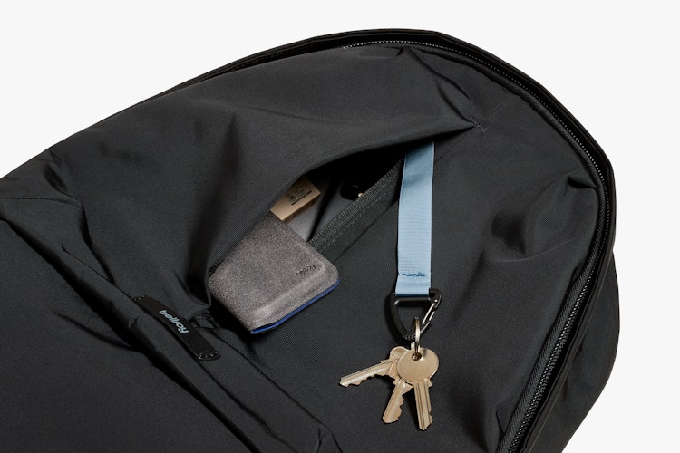 Bellroy Classic Backpack Plus ネイビー【値下げ可】 Bellroy Classic Backpack Plus - Matterful