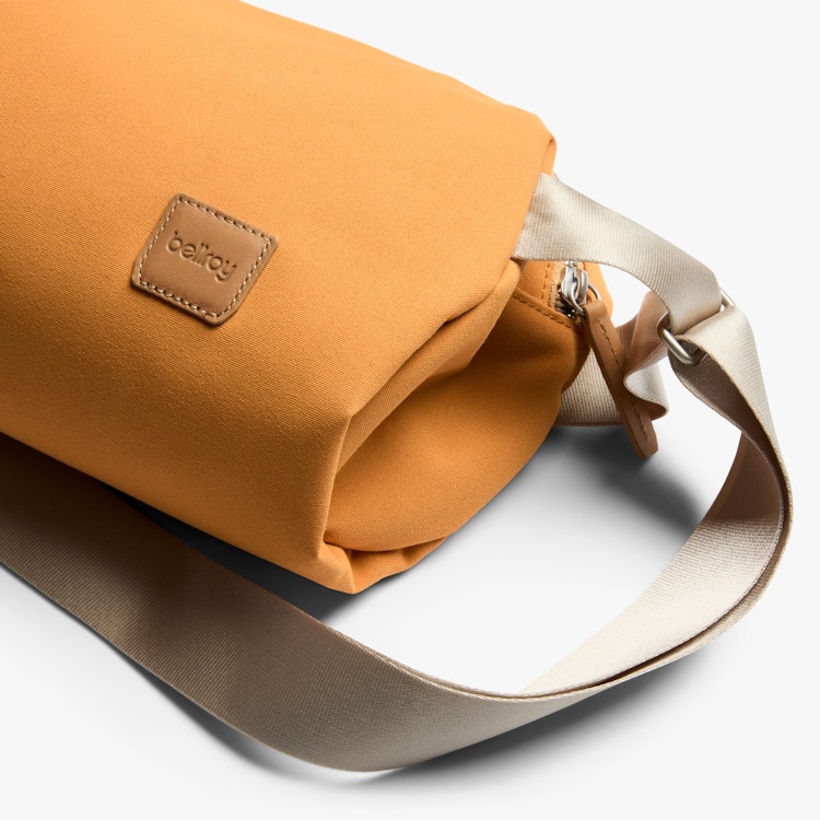 【NILLRING】3PM30 Small Bag R5062 Classic Sling | Minimalist Crossbody Bag | Bellroy