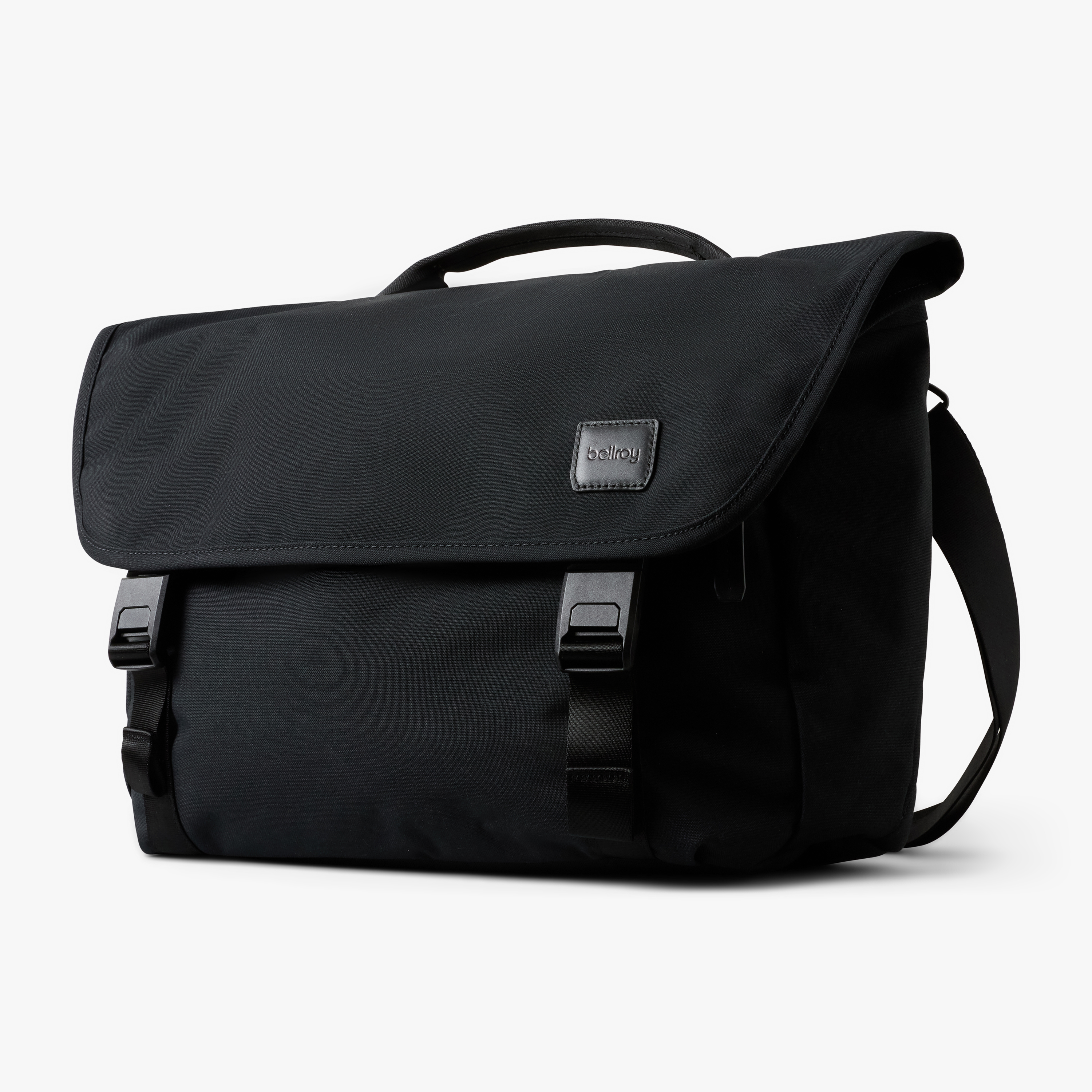 Classic Messenger | Laptop Messenger Bag | Bellroy