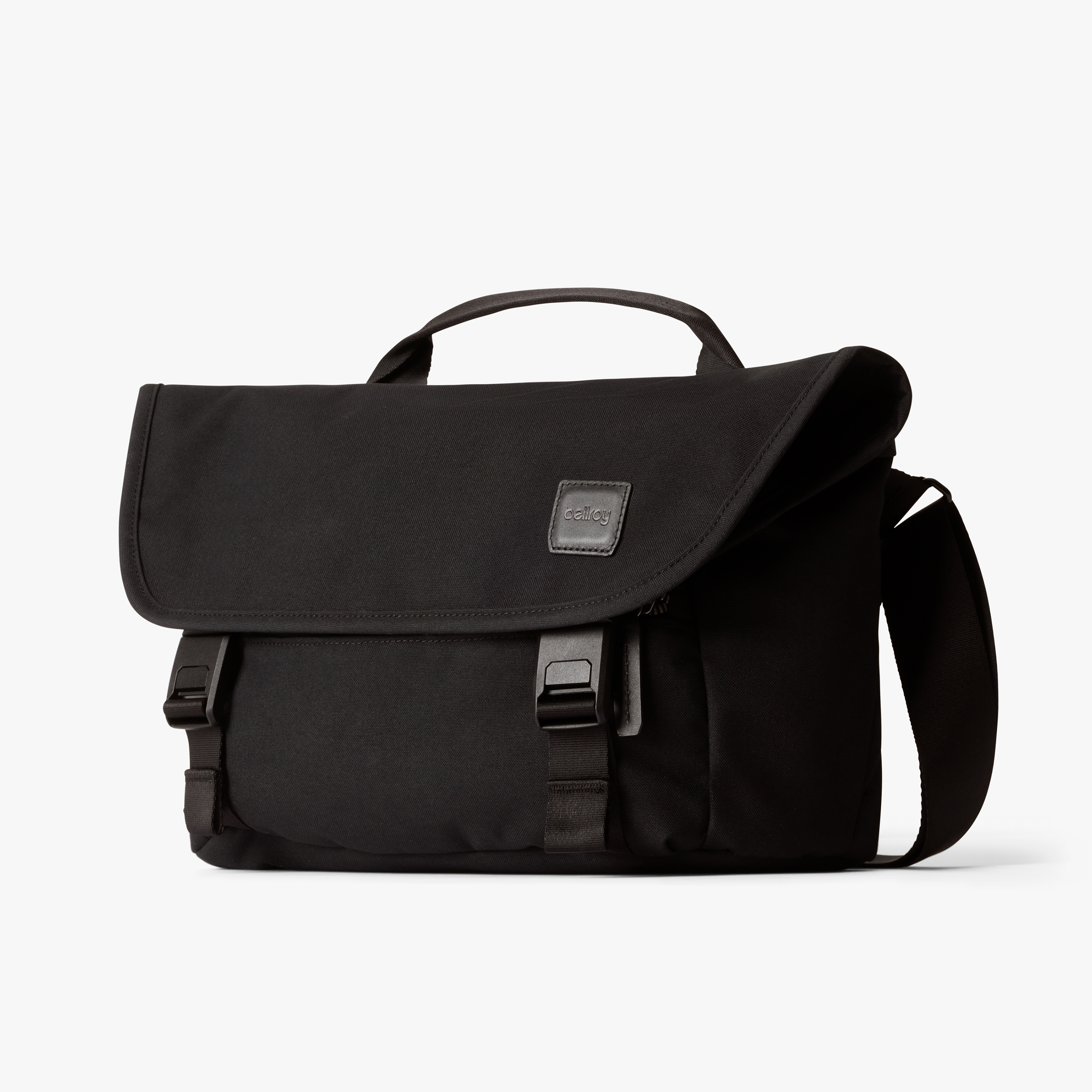 Bellroy Classic Messenger — Gaming Edition