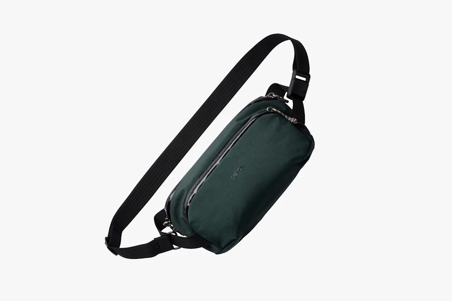 Bellroy Venture Ready Sling 2.5L in Deep Ocean