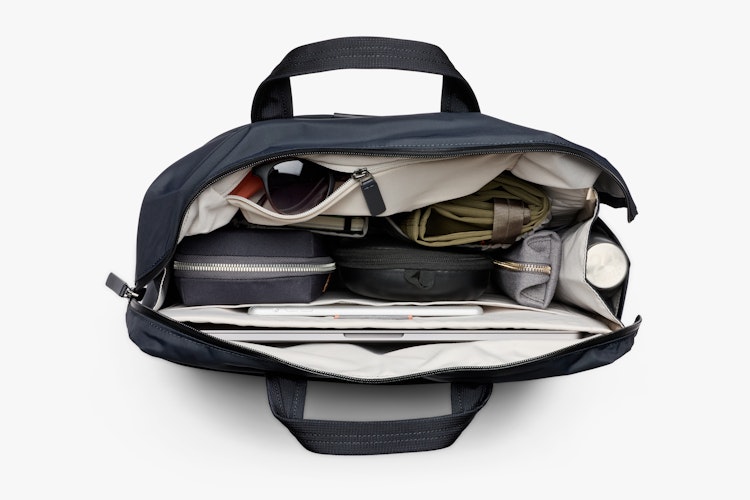 Bellroy Tokyo Work Bag 通勤用バッグ 20L ネイビー Tokyo Work Bag | Professional Laptop Commute Messenger | Bellroy