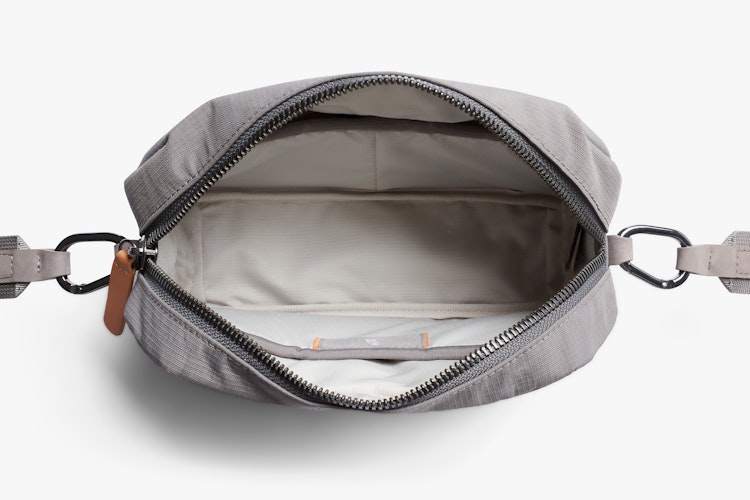 Tokyo Crossbody | 有着贴心间隔的相机包、斜背包| Bellroy