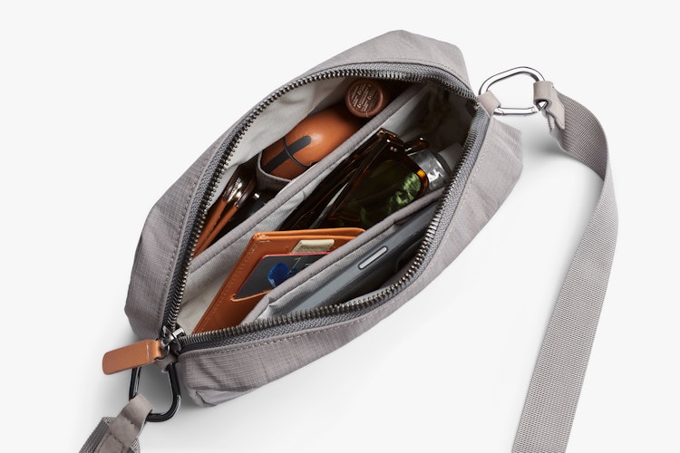 Amazon.com: Bellroy Tokyo Crossbody (bag with crossbody