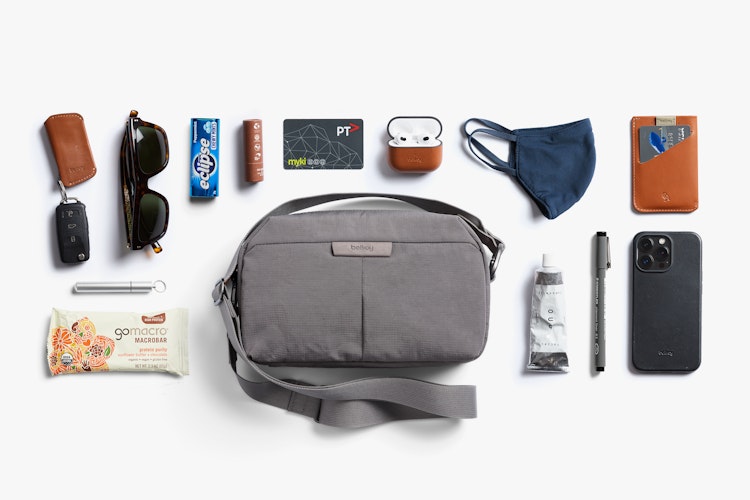 ファッション通販 安い Crossbody Tokyo | Bellroy 有着贴心间隔的相机包、斜背包| バッグ