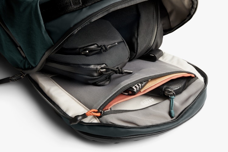 Venture Travel Pack 26L | Backpack with Laptop Sleeve | Bellroy