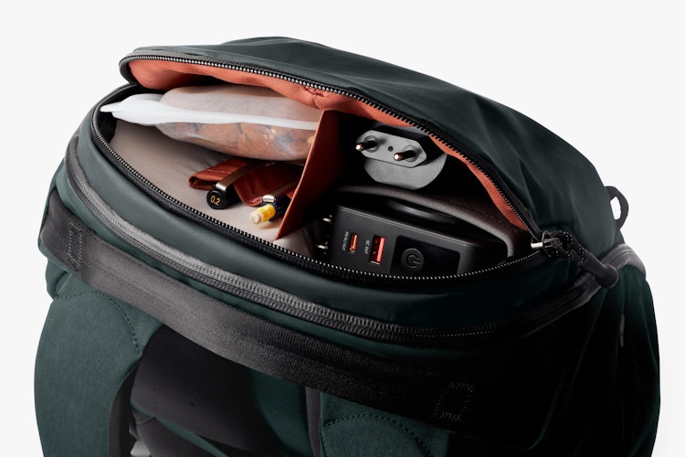 Bellroy(ベルロイ) VENTURE TRAVEL PACK 26L Venture Travel Pack 26L | Backpack with Laptop Sleeve | Bellroy