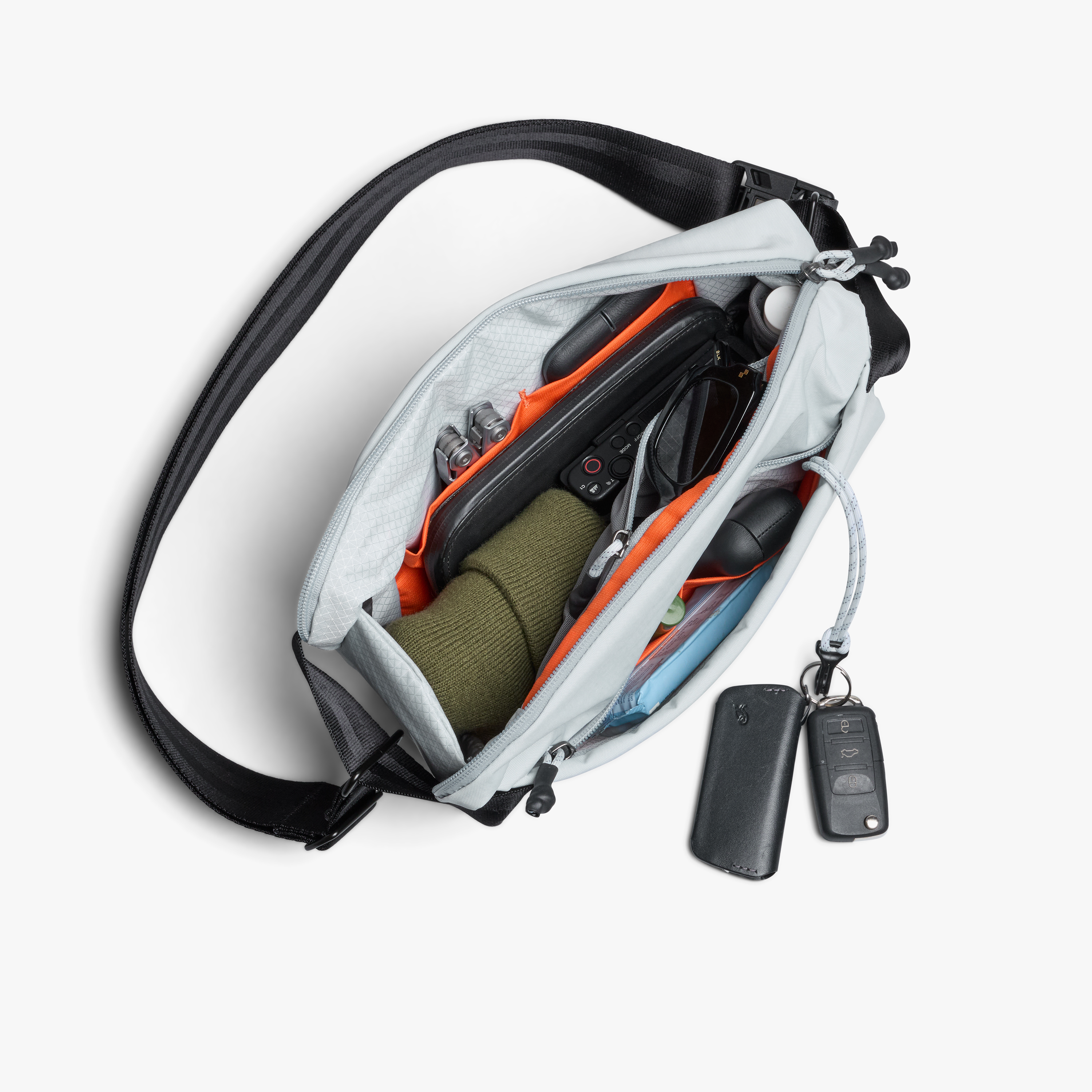 Carryology Essentials Sling