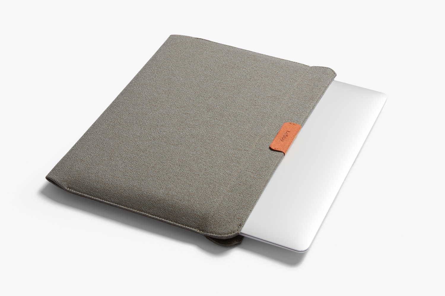 Laptop Sleeve Slim, protective laptop case with easy entry Bellroy