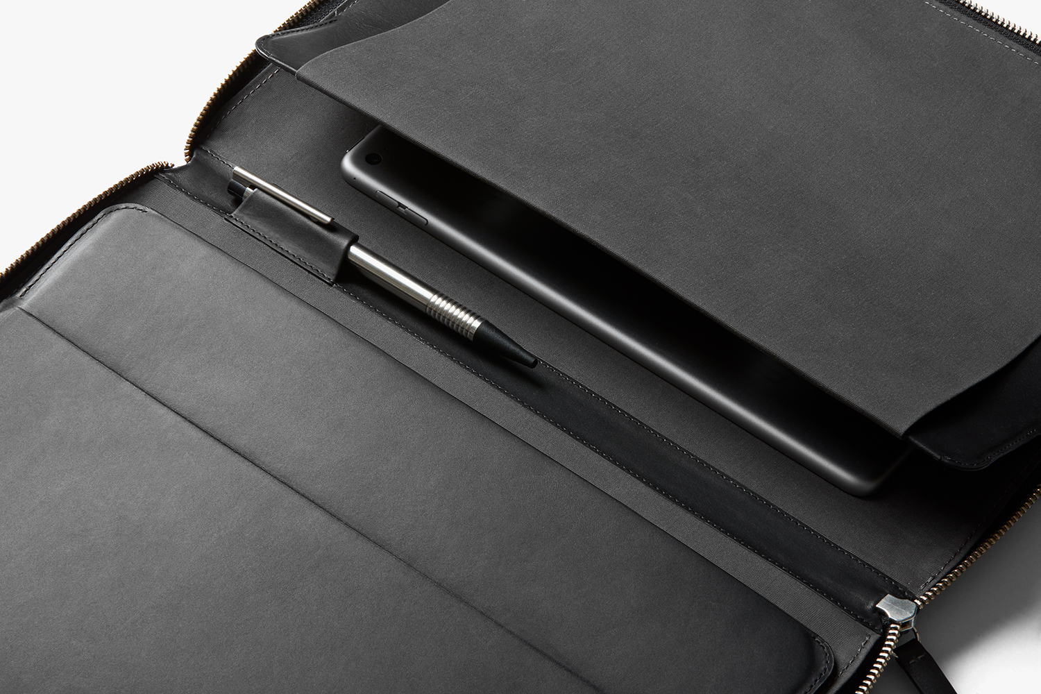 Work Folio A4 Leather Folder, Folio & Compendium Bellroy