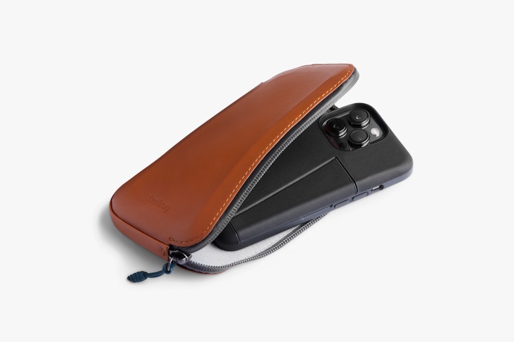 ベルロイ All-Conditions Phone Pocket plus Amazon.com | Bellroy Venture Phone Pocket Plus - Ink