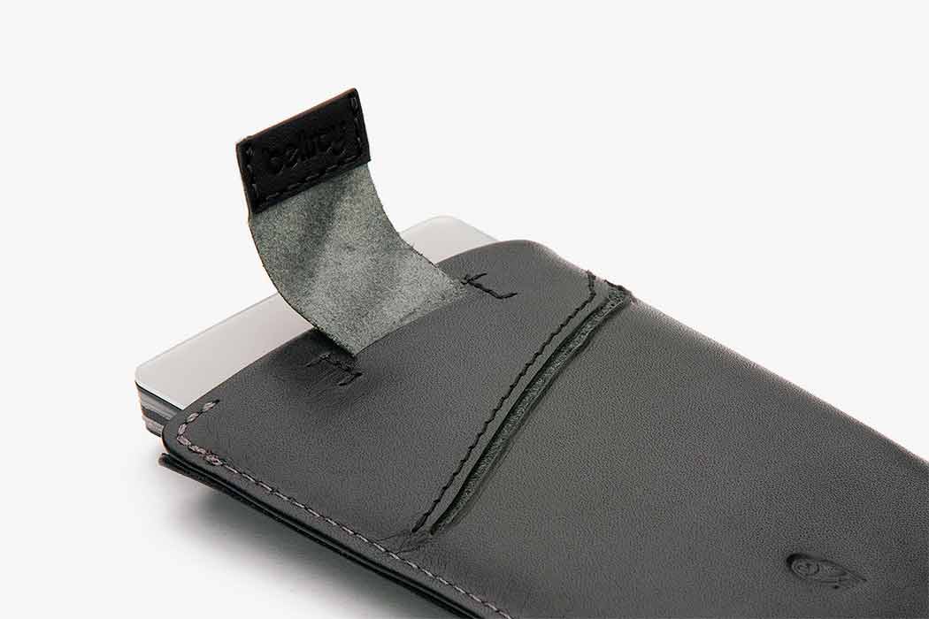Valenta AirTag RFID Leren Kaarthouder - 8 Pasjes - Bruin 7-587211