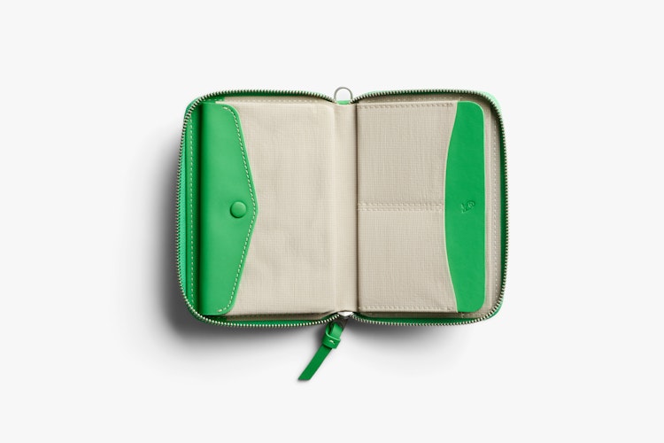 Folio Wallet | Compact Leather Folio Clutch | Bellroy