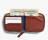  Bellroy Coin Wallet (Slim Coin Wallet, Bifold Leather Design,  Holds 4-8 Cards, Magnetic Closure Coin Pouch) : Clothing, Shoes & Jewelry